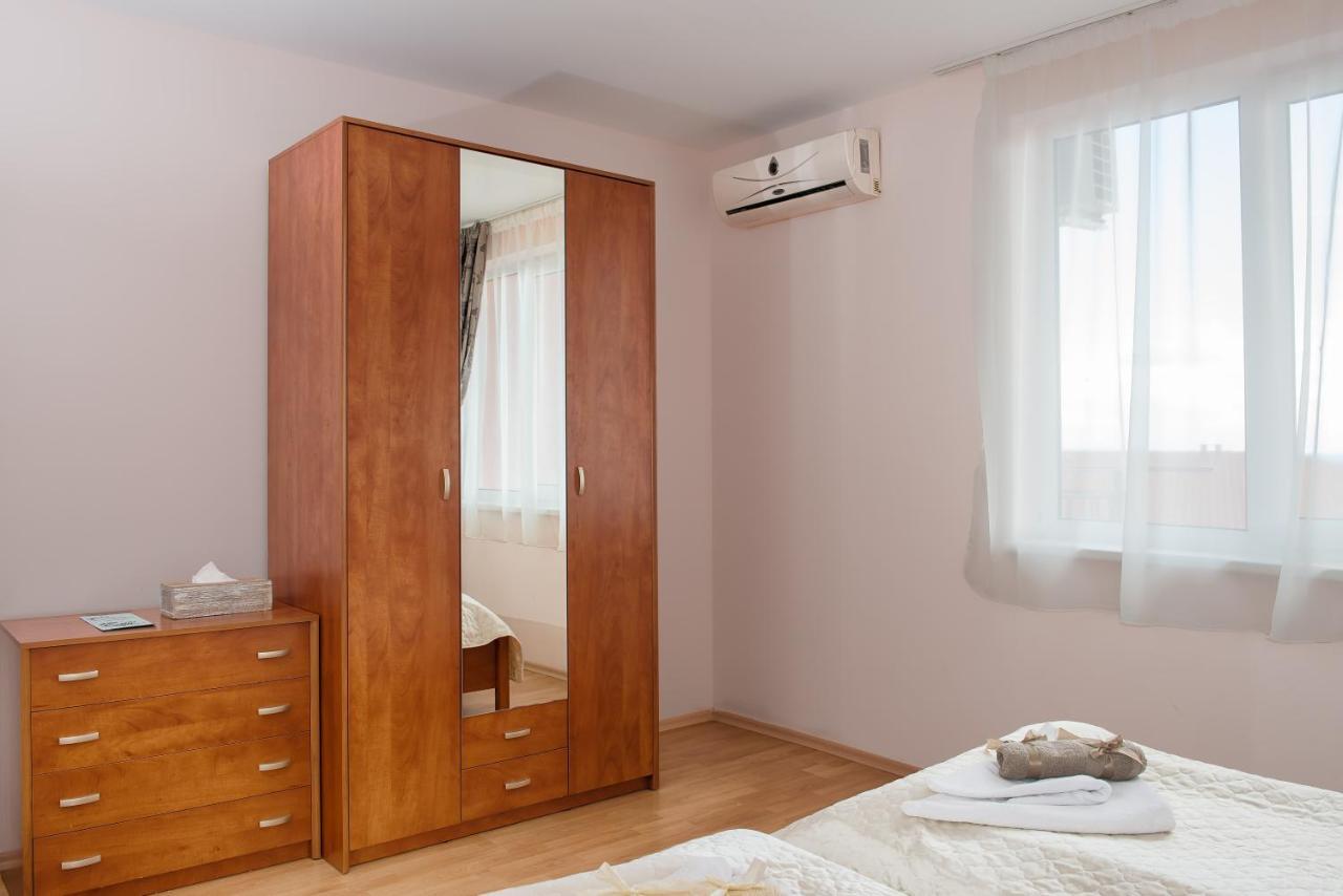 Privilege Beach Apartments Свети-Влас Экстерьер фото