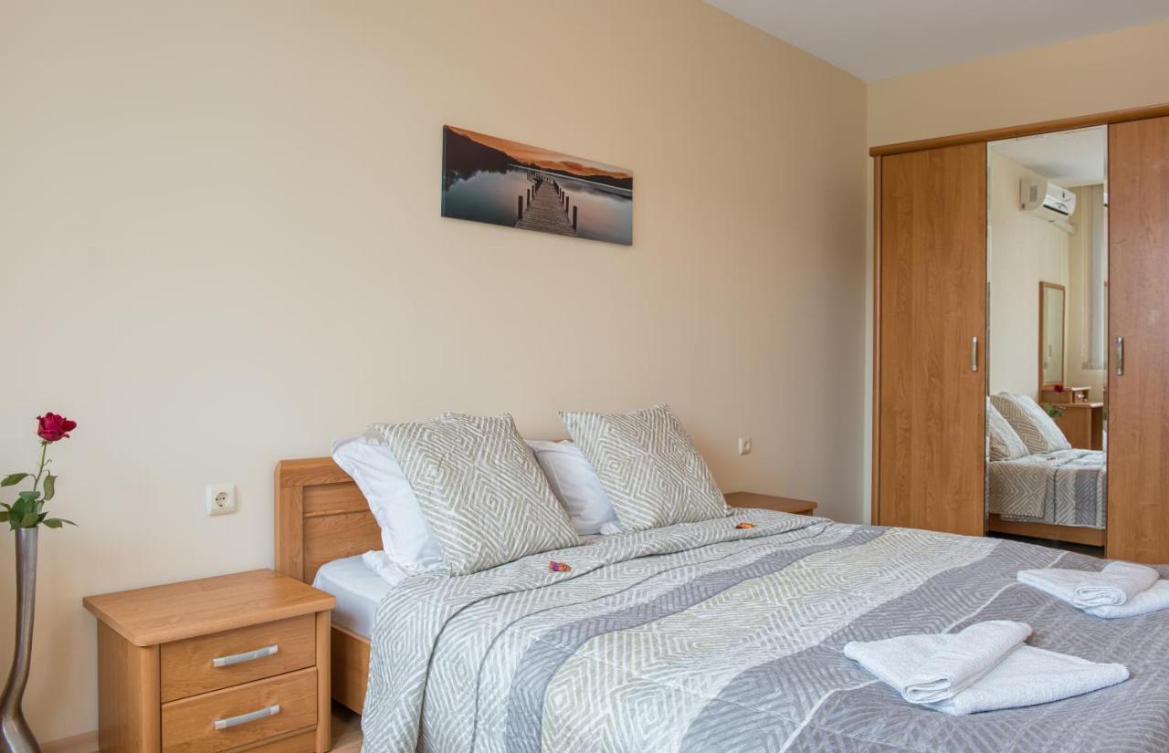 Privilege Beach Apartments Свети-Влас Экстерьер фото