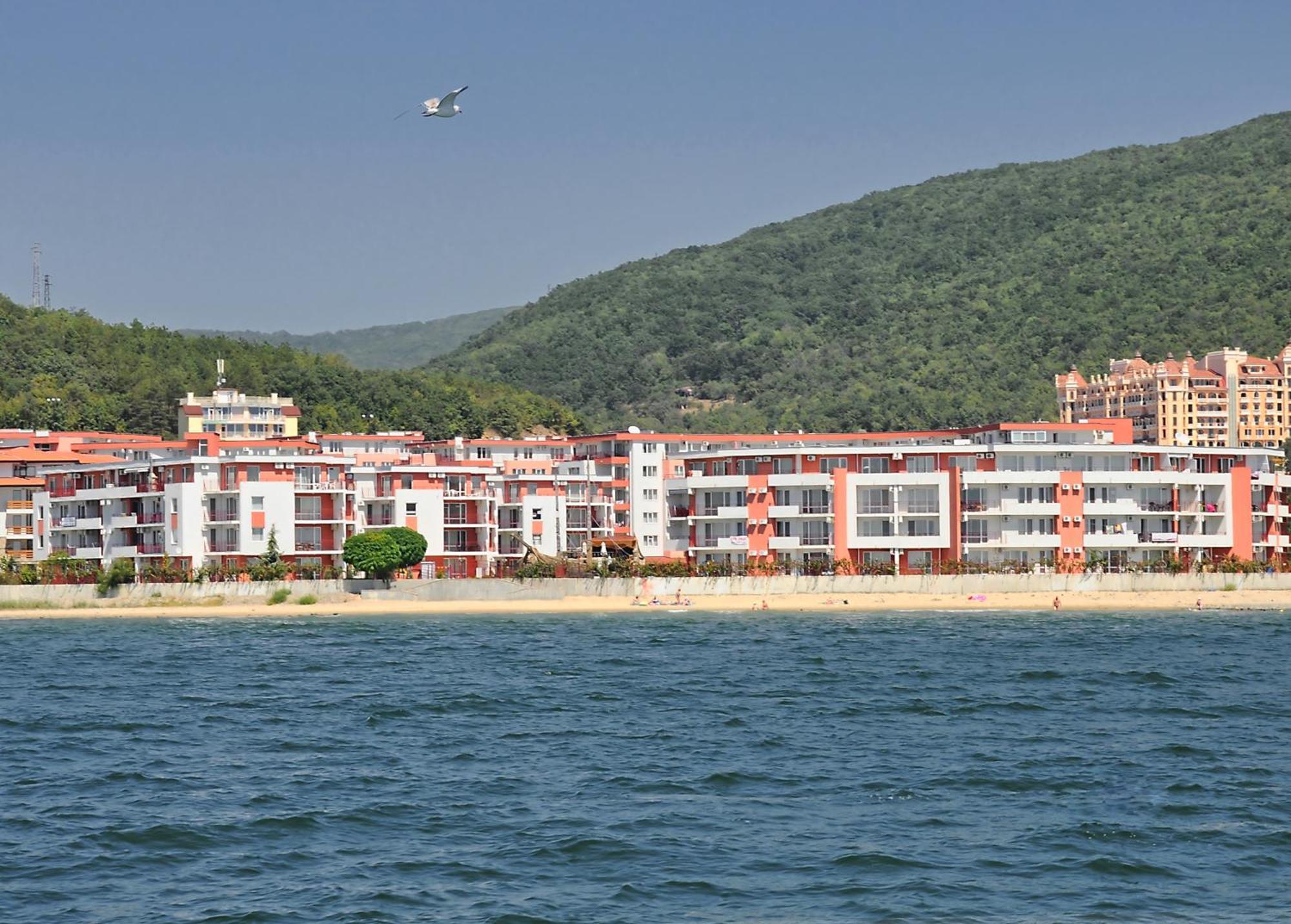 Privilege Beach Apartments Свети-Влас Экстерьер фото