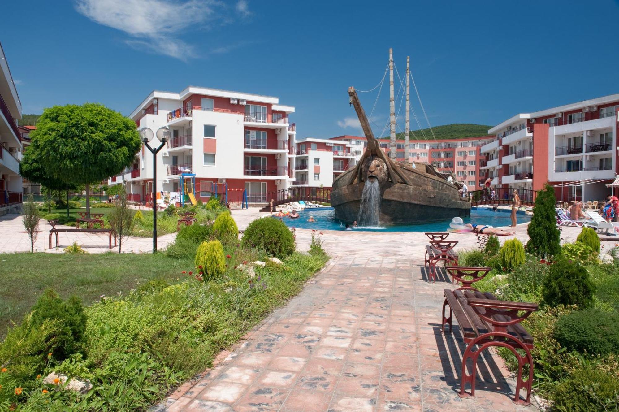 Privilege Beach Apartments Свети-Влас Экстерьер фото